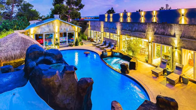 The Best Large Villa Rentals Near the Las Vegas Strip